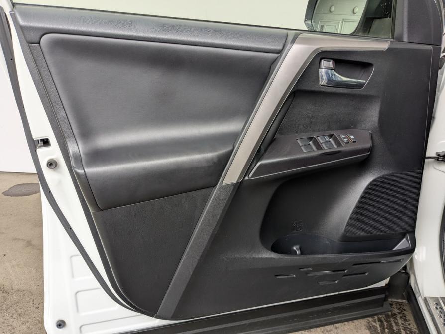 Toyota RAV4 IV (XA40) Рестайлинг Москва  - изображение 12