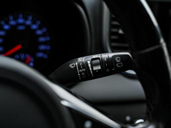 Kia Sportage IV Рестайлинг с пробегом 2018 года, цена 1 718 000 рублей, 213515 км, внедорожник, Автокод Объявления