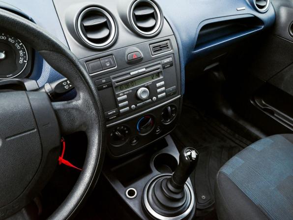 Ford Fiesta Mk5 с пробегом 2007 года, цена 329 000 рублей, 205223 км, хэтчбек, Автокод Объявления