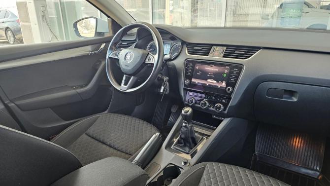 Skoda Octavia III (A7) Рестайлинг с пробегом 2017 года, цена 1 839 000 рублей, 117000 км, лифтбек, Автокод Объявления