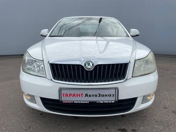 Skoda Octavia II (A5) Рестайлинг с пробегом 2012 года, цена 810 000 рублей, 239990 км, лифтбек, Автокод Объявления