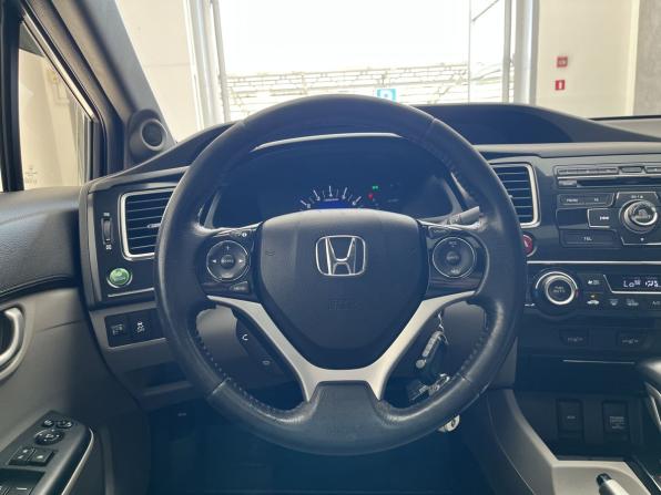Honda Civic IX Рестайлинг с пробегом 2013 года, цена 1 250 000 рублей, 209000 км, седан, Автокод Объявления