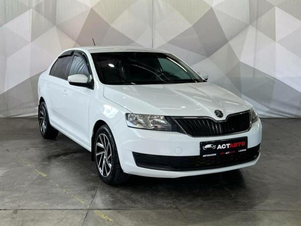 Skoda Rapid I Рестайлинг с пробегом 2018 года, цена 1 130 000 рублей, 130000 км, лифтбек, Автокод Объявления