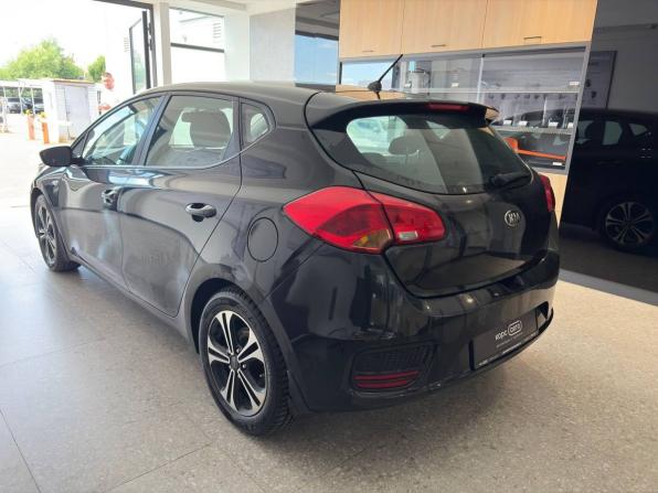 Kia Ceed II Рестайлинг с пробегом 2015 года, цена 749 000 рублей, 286953 км, хэтчбек, Автокод Объявления