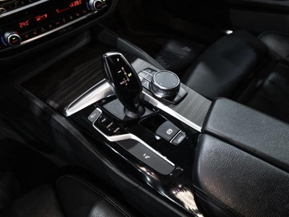 BMW 5 серии VII (G30/G31/G38) с пробегом 2018 года, цена 3 279 585 рублей, 116787 км, седан, Автокод Объявления