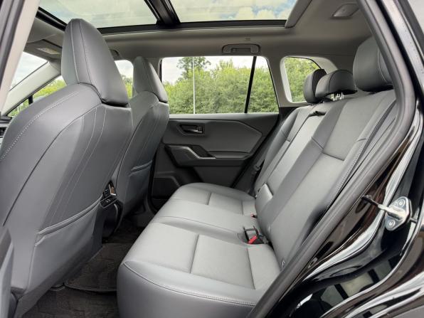 Toyota RAV4 VI (XA60) с пробегом 2026 года, цена 4 050 000 рублей, 25 км, внедорожник, Автокод Объявления