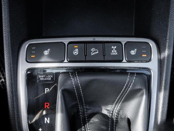 Hyundai Creta I Рестайлинг с пробегом 2021 года, цена 2 310 000 рублей, 38579 км, внедорожник, Автокод Объявления