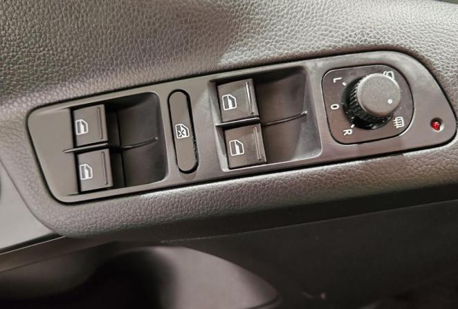 Volkswagen Tiguan I Рестайлинг с пробегом 2013 года, цена 880 000 рублей, 249300 км, внедорожник, Автокод Объявления