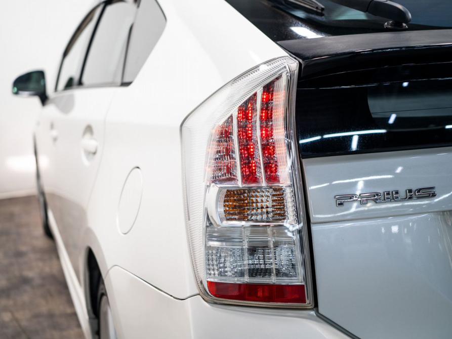 Toyota Prius III (XW30) Чита  - изображение 17