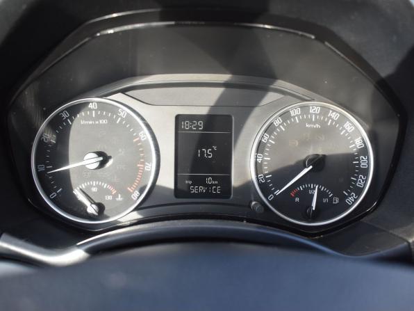 Skoda Octavia II (A5) Рестайлинг с пробегом 2011 года, цена 494 000 рублей, 284068 км, лифтбек, Автокод Объявления