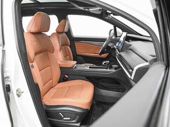 Geely Okavango I Рестайлинг с пробегом 2024 года, цена 2 719 000 рублей, 14029 км, внедорожник, Автокод Объявления