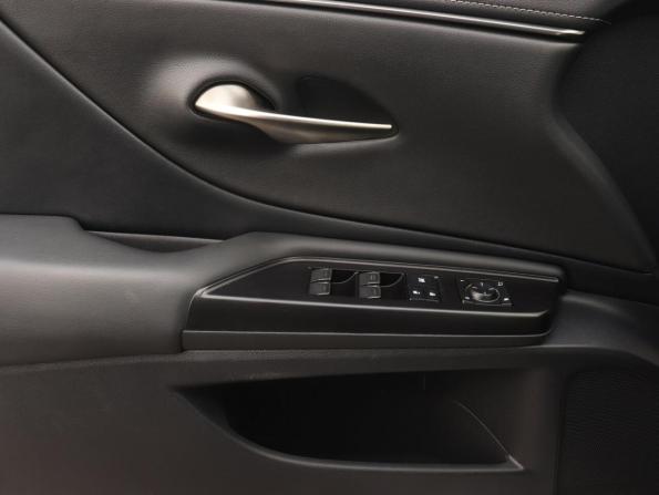 Lexus ES VII с пробегом 2020 года, цена 3 899 000 рублей, 102300 км, седан, Автокод Объявления