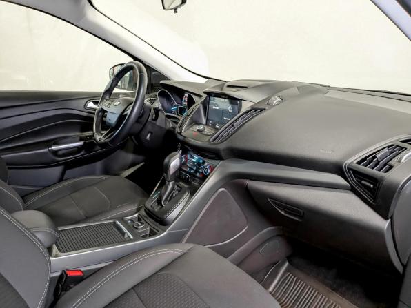 Ford Kuga II Рестайлинг с пробегом 2018 года, цена 1 890 000 рублей, 69597 км, внедорожник, Автокод Объявления