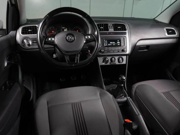 Volkswagen Polo V Рестайлинг с пробегом 2017 года, цена 1 149 000 рублей, 118336 км, седан, Автокод Объявления