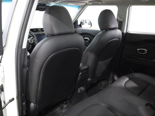 Kia Soul II Рестайлинг с пробегом 2018 года, цена 2 350 000 рублей, 23437 км, хэтчбек, Автокод Объявления