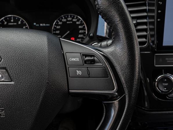 Mitsubishi Outlander III Рестайлинг 3 с пробегом 2019 года, цена 1 920 000 рублей, 181578 км, внедорожник, Автокод Объявления