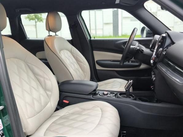 Mini Clubman II Рестайлинг с пробегом 2019 года, цена 1 970 000 рублей, 142185 км, универсал, Автокод Объявления