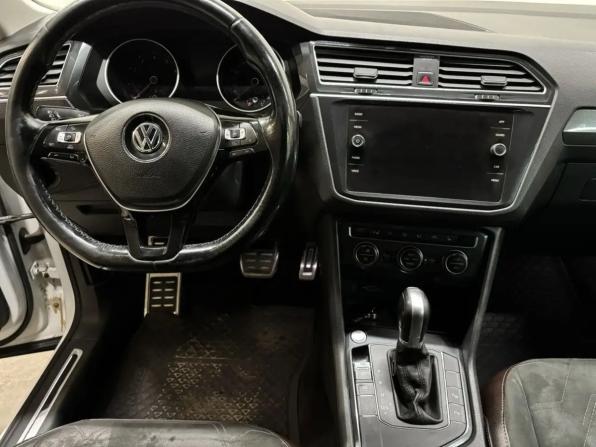 Volkswagen Tiguan II с пробегом 2018 года, цена 1 659 000 рублей, 224623 км, внедорожник, Автокод Объявления