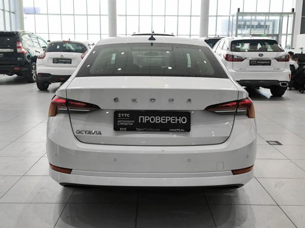 Skoda Octavia IV (A8) с пробегом 2021 года, цена 1 790 000 рублей, 180938 км, лифтбек, Автокод Объявления