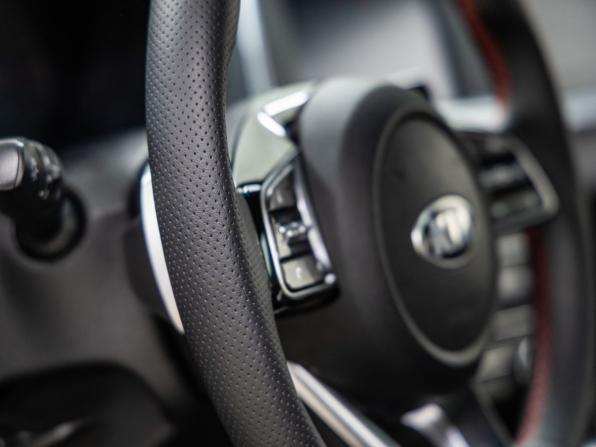 Kia Optima IV Рестайлинг с пробегом 2019 года, цена 2 188 000 рублей, 83257 км, седан, Автокод Объявления