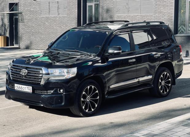Toyota Land Cruiser 200 Series Рестайлинг 1 с пробегом 2014 года, цена 4 450 000 рублей, 190504 км, внедорожник, Автокод Объявления