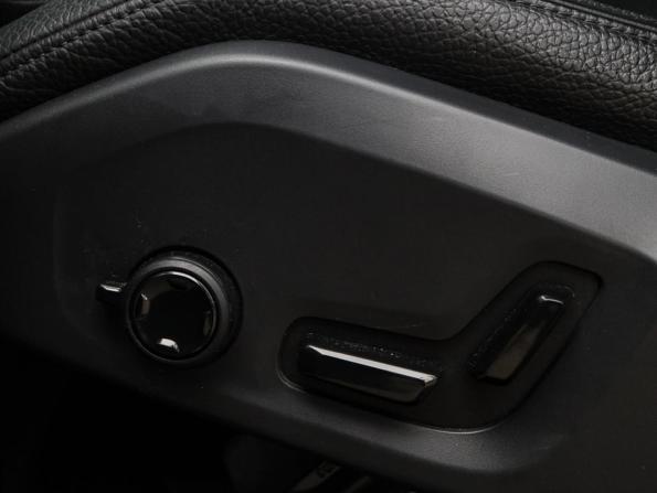 Volvo XC60 II с пробегом 2019 года, цена 4 298 000 рублей, 50133 км, внедорожник, Автокод Объявления