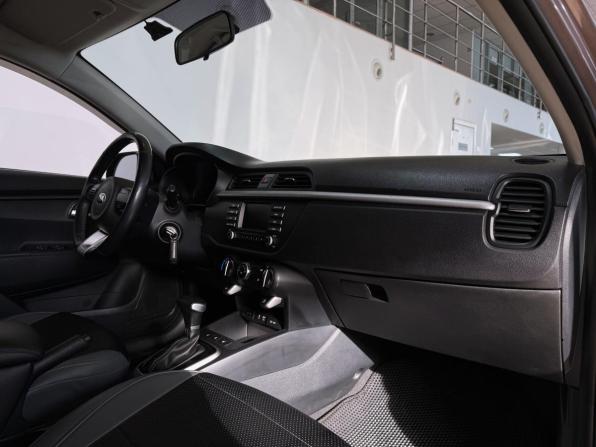 Kia Rio IV с пробегом 2018 года, цена 1 400 000 рублей, 74930 км, седан, Автокод Объявления