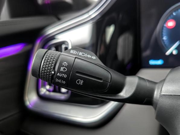 Geely Monjaro I Рестайлинг 2 с пробегом 2025 года, цена 3 947 000 рублей, 13052 км, внедорожник, Автокод Объявления
