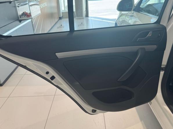Skoda Octavia II (A5) Рестайлинг с пробегом 2012 года, цена 799 000 рублей, 165000 км, лифтбек, Автокод Объявления