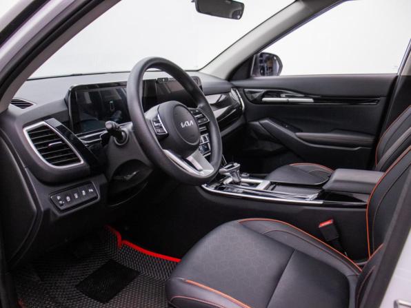 Kia Seltos I Рестайлинг с пробегом 2024 года, цена 2 350 000 рублей, 21500 км, внедорожник, Автокод Объявления