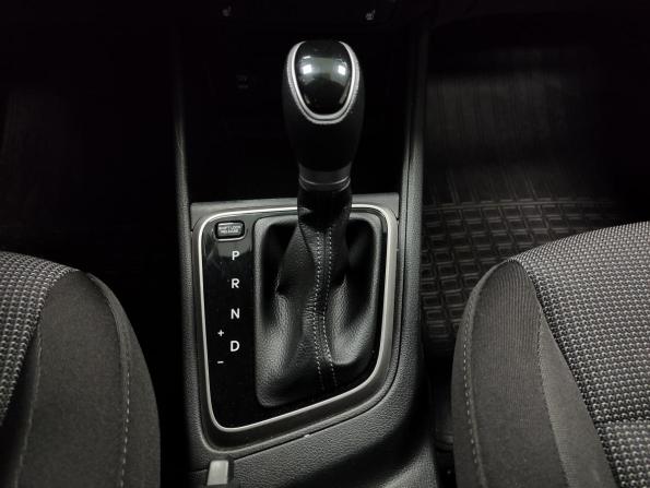 Hyundai Solaris II Рестайлинг с пробегом 2022 года, цена 1 640 000 рублей, 63076 км, седан, Автокод Объявления