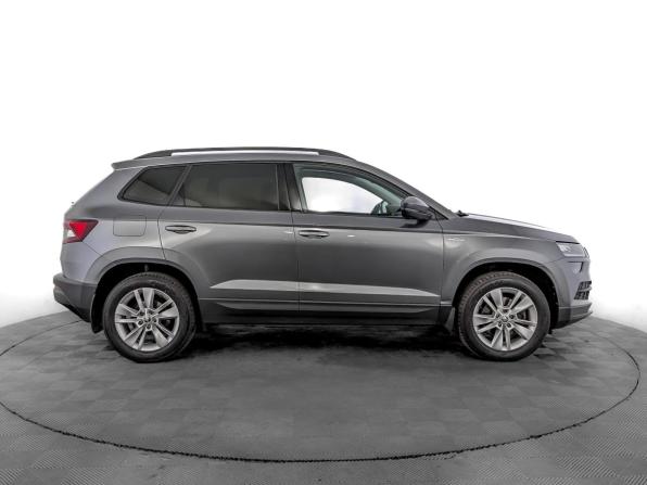 Skoda Karoq I с пробегом 2022 года, цена 2 730 000 рублей, 75528 км, внедорожник, Автокод Объявления