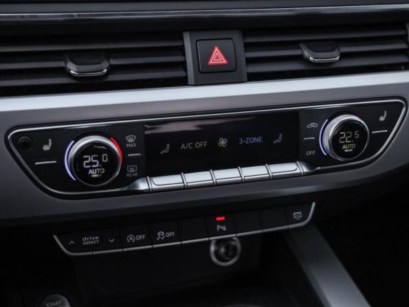 Audi A4 V (B9) с пробегом 2018 года, цена 2 449 000 рублей, 77439 км, седан, Автокод Объявления