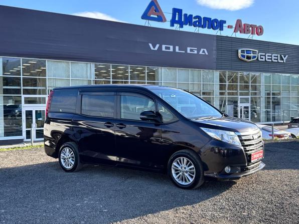 Toyota Noah III (R80) с пробегом 2015 года, цена 1 900 000 рублей, 178702 км, минивэн, Автокод Объявления
