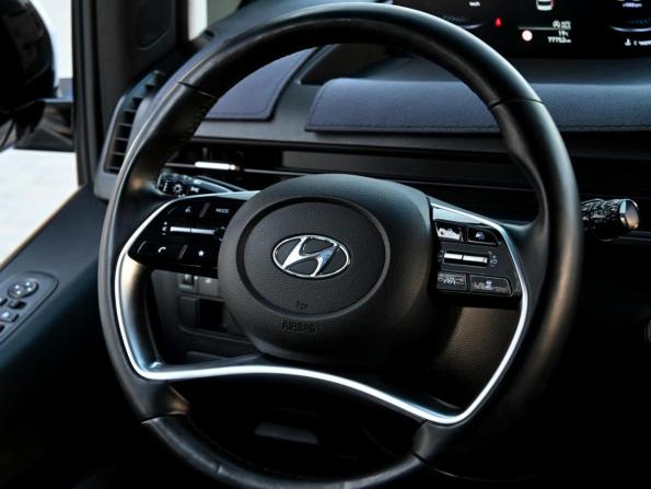Hyundai Staria I с пробегом 2021 года, цена 4 300 000 рублей, 77752 км, минивэн, Автокод Объявления