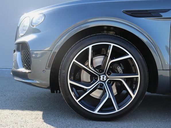 Bentley Bentayga I Рестайлинг с пробегом 2021 года, цена 17 900 000 рублей, 60696 км, внедорожник, Автокод Объявления