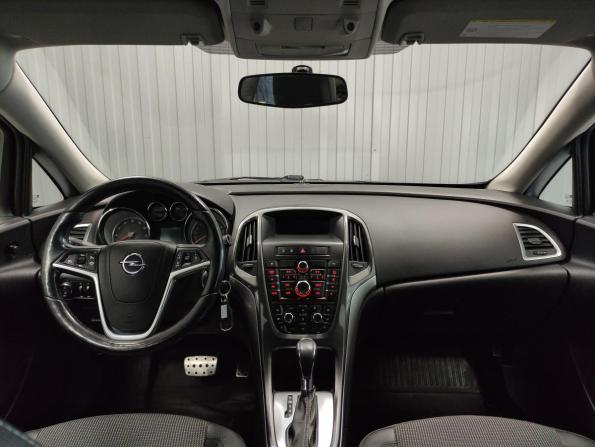 Opel Astra J Рестайлинг с пробегом 2012 года, цена 787 000 рублей, 175360 км, хэтчбек, Автокод Объявления