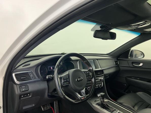 Kia Optima IV с пробегом 2017 года, цена 1 799 000 рублей, 90000 км, седан, Автокод Объявления
