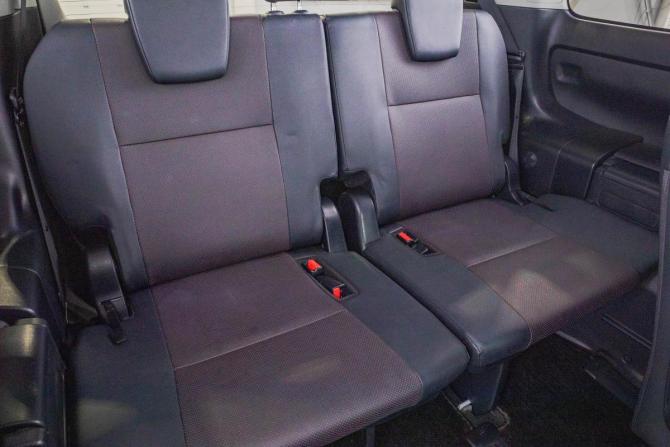 Toyota Esquire I с пробегом 2015 года, цена 2 159 000 рублей, 104000 км, минивэн, Автокод Объявления