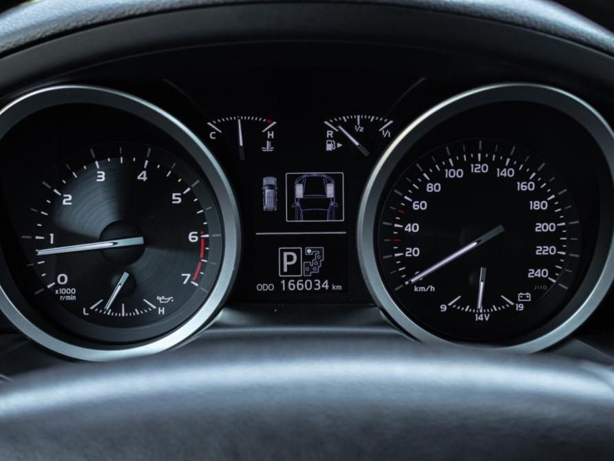 Toyota Land Cruiser 200 Series Рестайлинг 1 Москва  - изображение 9