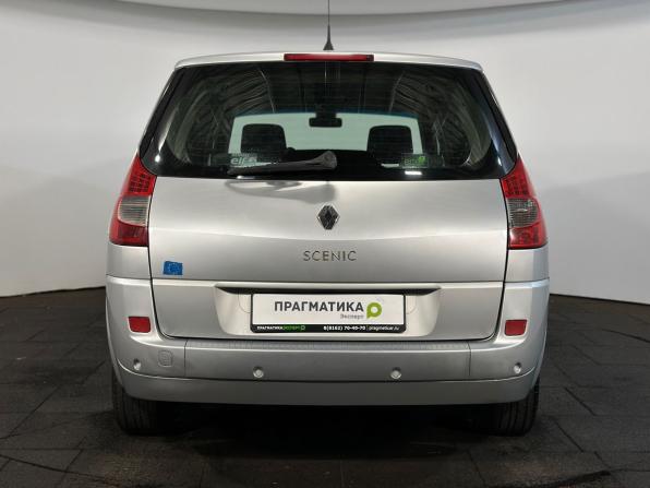 Renault Scenic II Рестайлинг с пробегом 2008 года, цена 639 900 рублей, 175007 км, компактвэн, Автокод Объявления