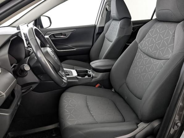 Toyota RAV4 V (XA50) с пробегом 2020 года, цена 3 290 000 рублей, 30845 км, внедорожник, Автокод Объявления