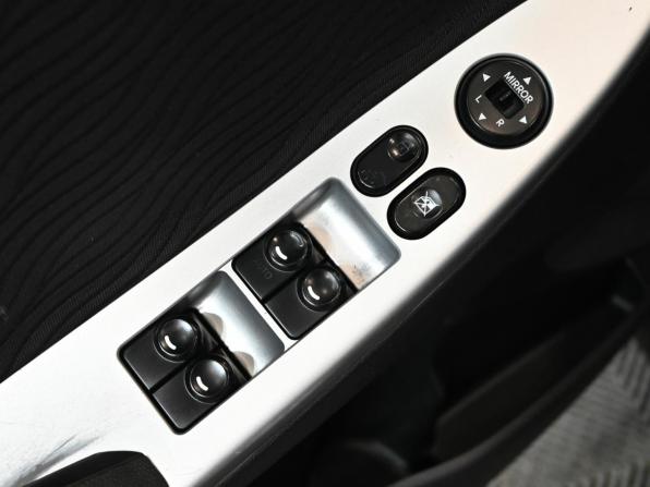 Hyundai Solaris I с пробегом 2013 года, цена 890 000 рублей, 247890 км, седан, Автокод Объявления