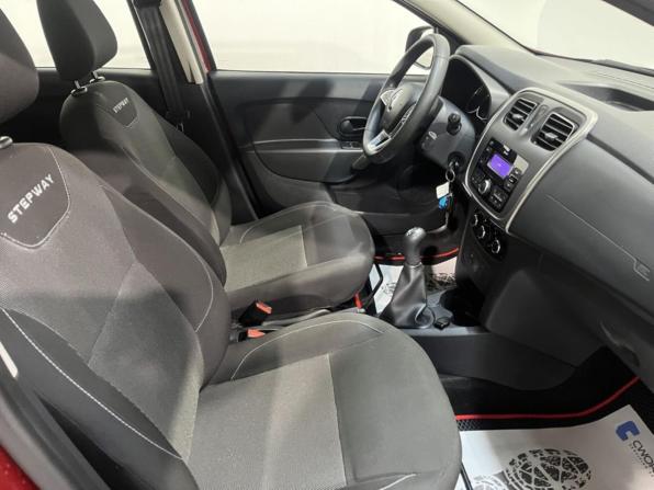 Renault Sandero II Рестайлинг с пробегом 2019 года, цена 1 094 700 рублей, 96566 км, хэтчбек, Автокод Объявления