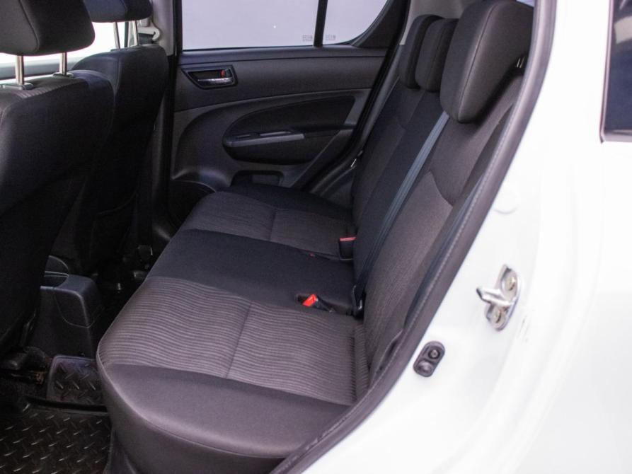 Suzuki Swift IV Москва  - изображение 11