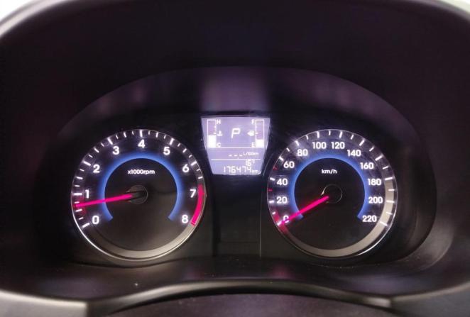 Hyundai Solaris I Рестайлинг с пробегом 2016 года, цена 1 014 000 рублей, 176474 км, седан, Автокод Объявления