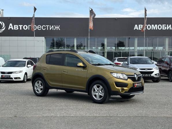 Renault Sandero II с пробегом 2017 года, цена 959 000 рублей, 96136 км, хэтчбек, Автокод Объявления