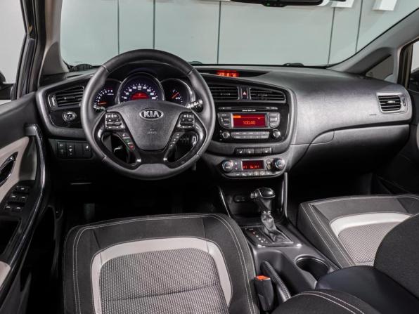 Kia Ceed II с пробегом 2015 года, цена 1 099 000 рублей, 163223 км, хэтчбек, Автокод Объявления