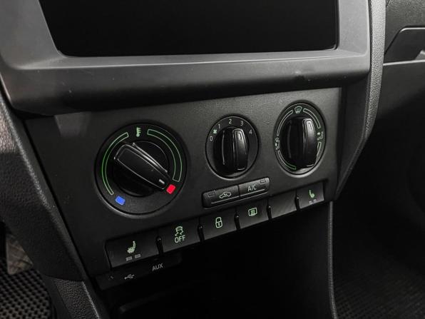 Skoda Rapid I с пробегом 2017 года, цена 956 000 рублей, 119658 км, лифтбек, Автокод Объявления