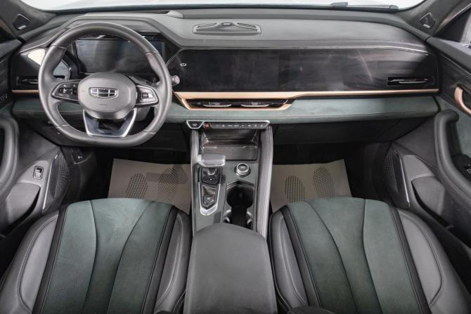 Geely Monjaro I Рестайлинг с пробегом 2024 года, цена 3 109 000 рублей, 11000 км, внедорожник, Автокод Объявления